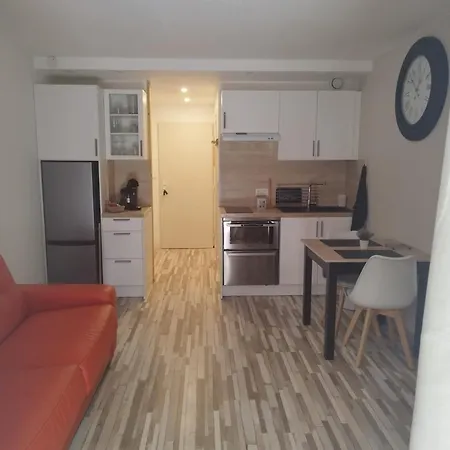 Les Jardins Du Golf Chez Estelle Et Alex Apartamento *